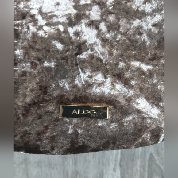 Aldo Elegant Velvet Chain Strap Bag Small/med - Picture 2 of 7